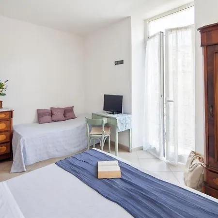 Mimosa Hotel