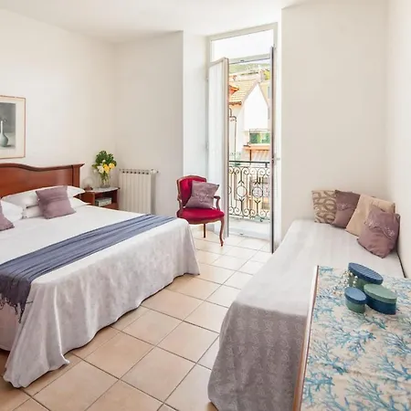 Hotel Mimosa